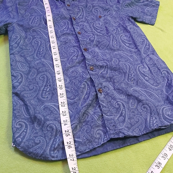 A.M. London Short Sleeve Blue Paisley Shirt in Small - Picture 5 of 5